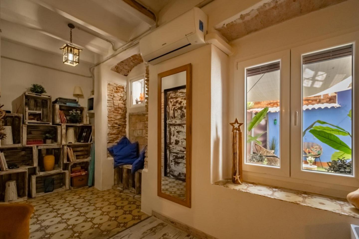 Apartamento En El Corazon De Tarragona. Planta Baja Con Patio. Экстерьер фото