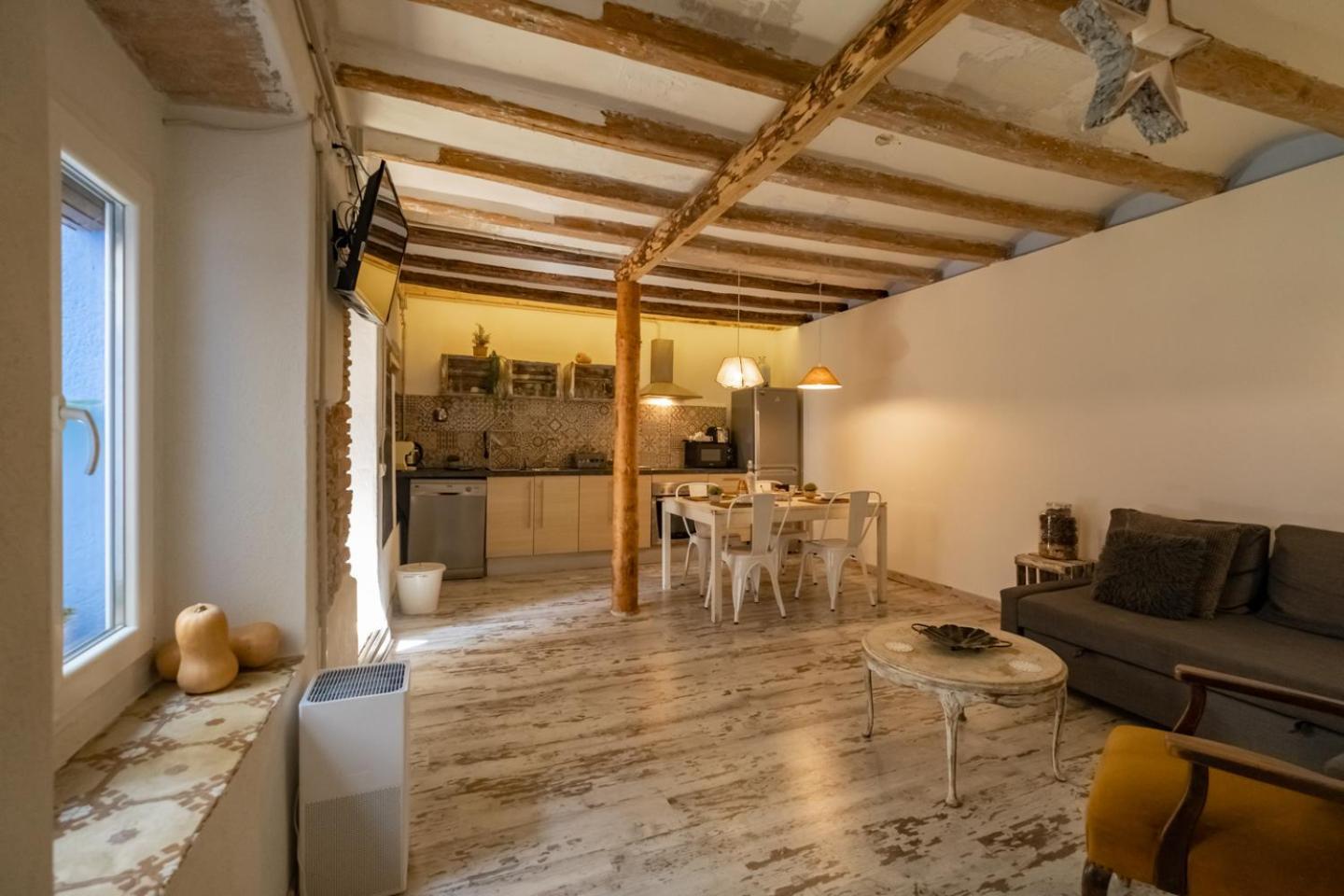 Apartamento En El Corazon De Tarragona. Planta Baja Con Patio. Экстерьер фото